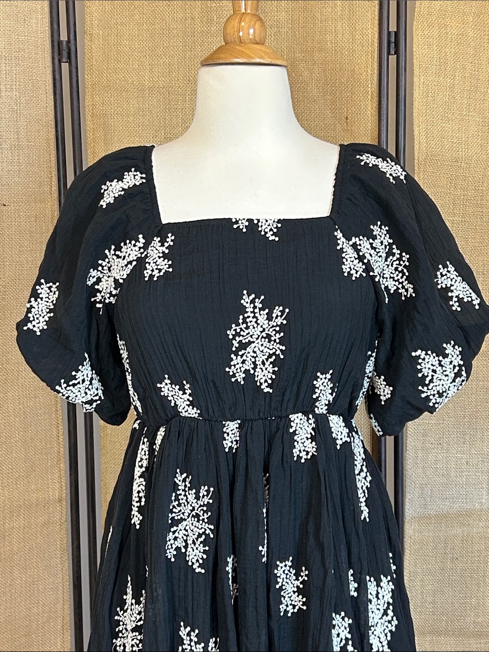 NWT Polagram Black Maxi Dress with White Floral Embroidery Puff Sleeves size S - Picture 2 of 16
